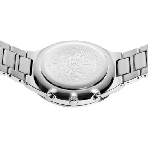 Bering - Titan Chrono Herrenuhr aus gebürstetem Stahl mit weißem Zifferblatt