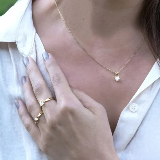 Eternity Anhänger aus 14 kt. Weißgold mit 0,05 - 0,50 ct und 4 Griffen