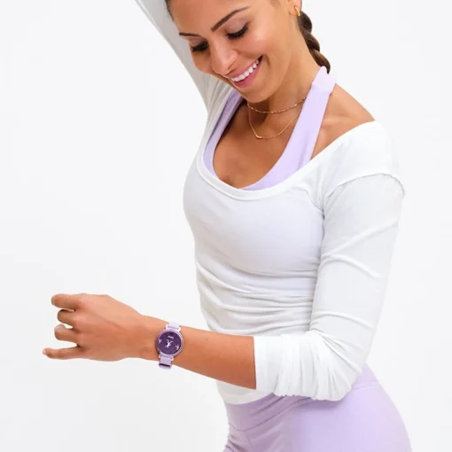 Garmin - Lily 2 Smartwatch in Metallic Flieder mit fliederfarbenem Silikonarmband