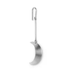 Jane Kønig - Halbmond-Ohrring in mattem Silber*