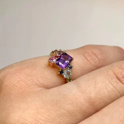 Mads Z - Four Seasons Autumn Ring aus 14 Karat Gold mit roten Steinen und 0,055 Karat.