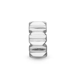 STORY Silber Charm - Kreisförmiger Anhänger mit Kanten und glänzender Oberfläche